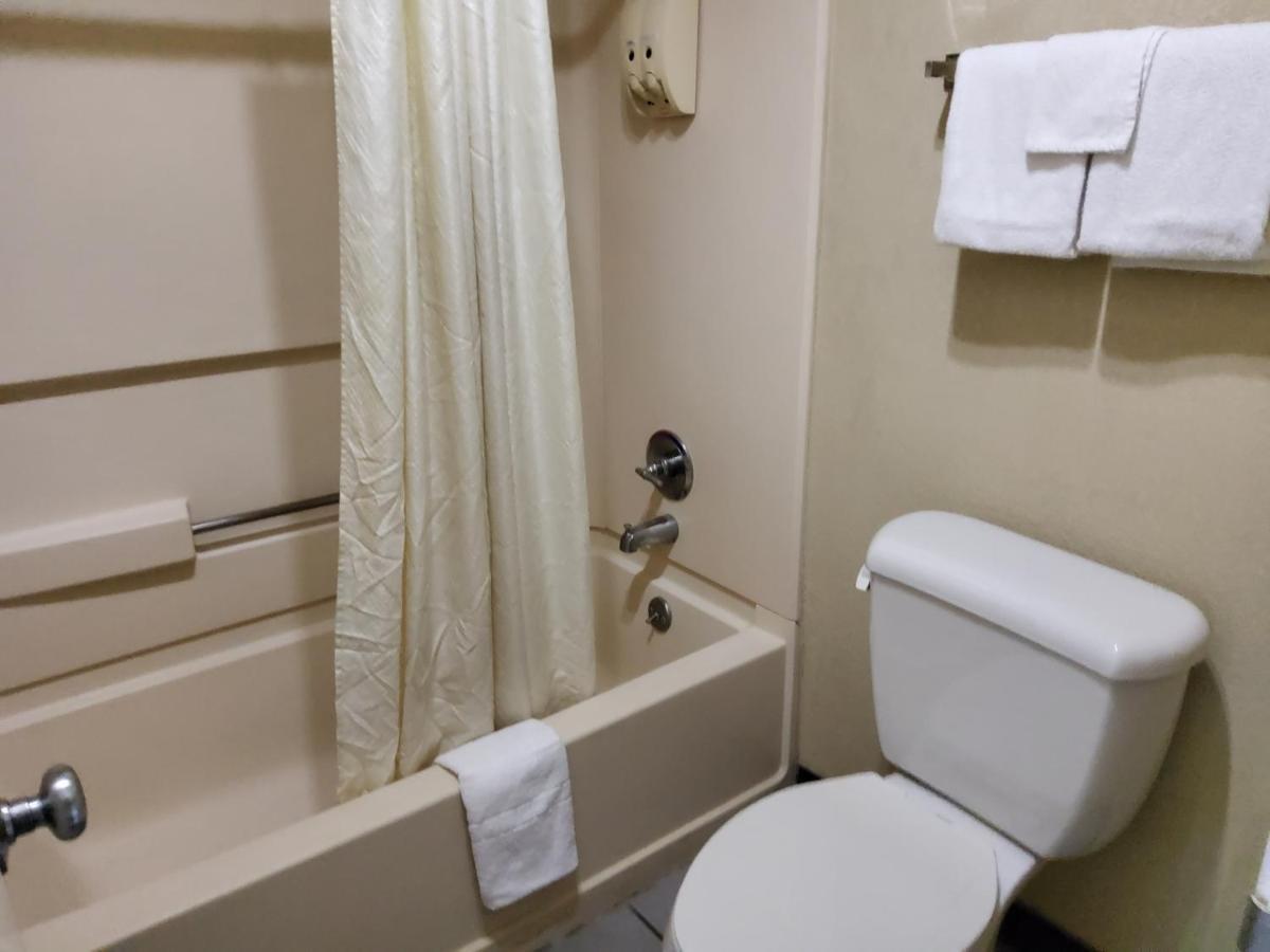 Budget Inn Texarkana Buitenkant foto