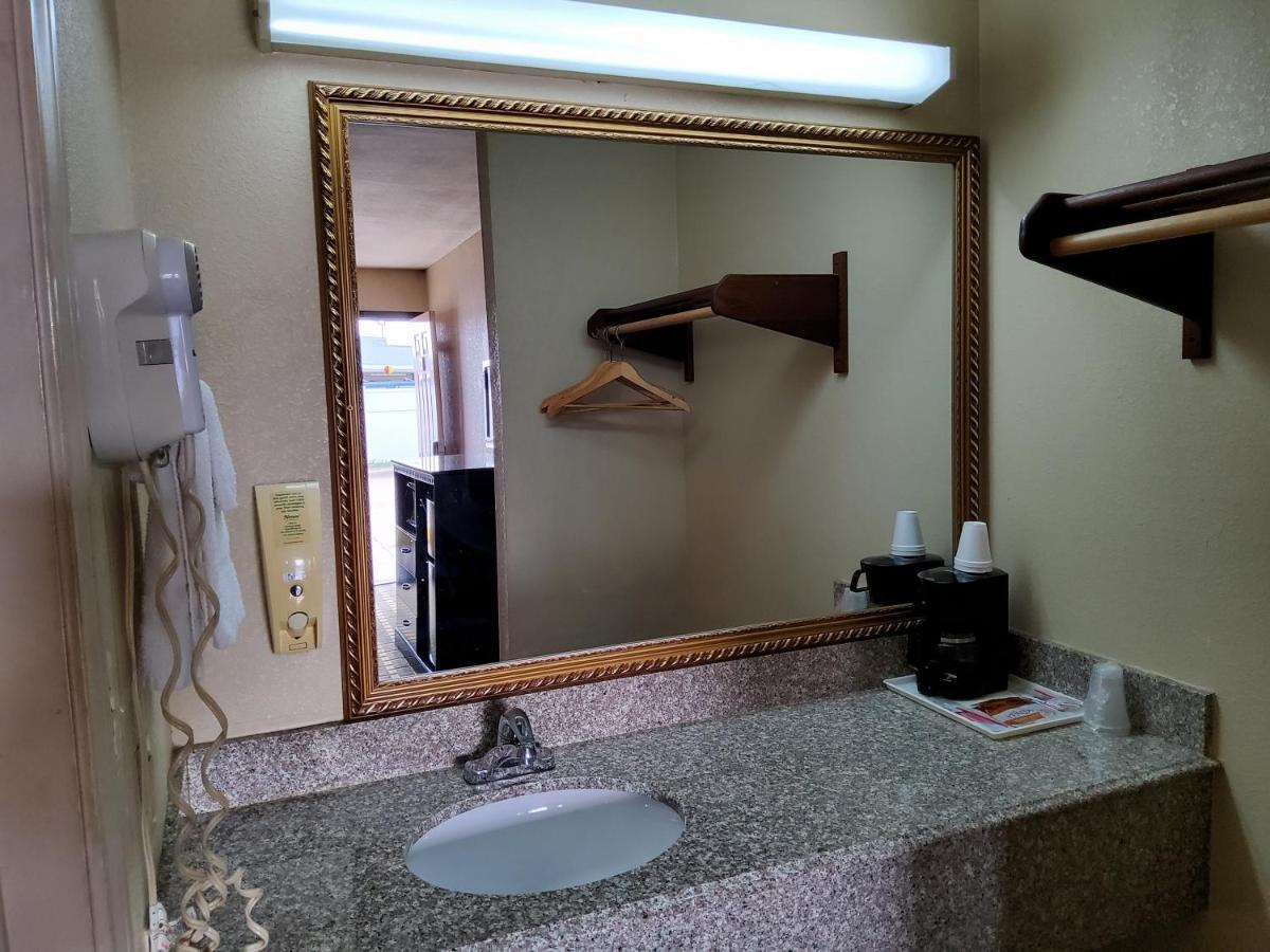 Budget Inn Texarkana Buitenkant foto