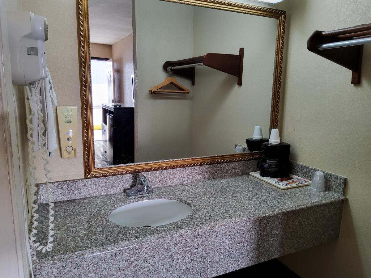 Budget Inn Texarkana Buitenkant foto