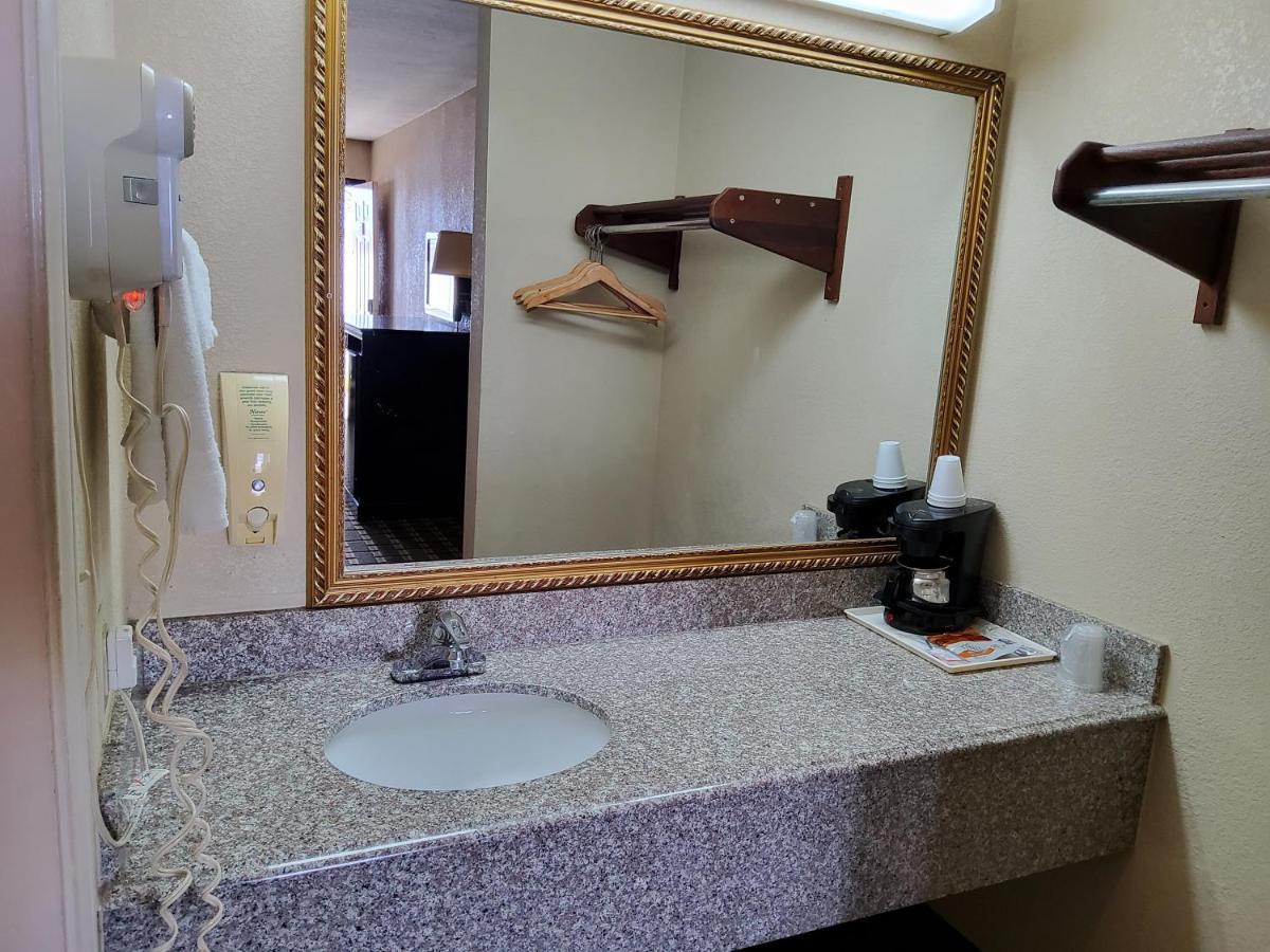 Budget Inn Texarkana Buitenkant foto